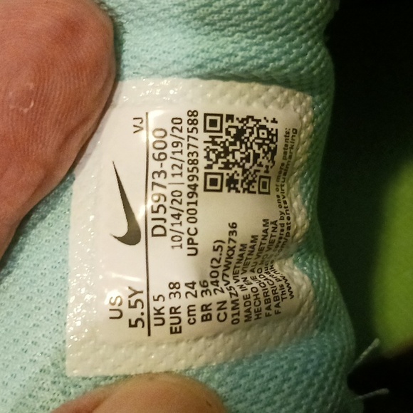 Nike Air Max 90 - Picture 6 of 7